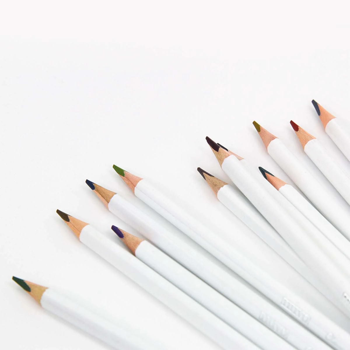 Tonic Studios • Classic colour pencils Dark shadows 518N