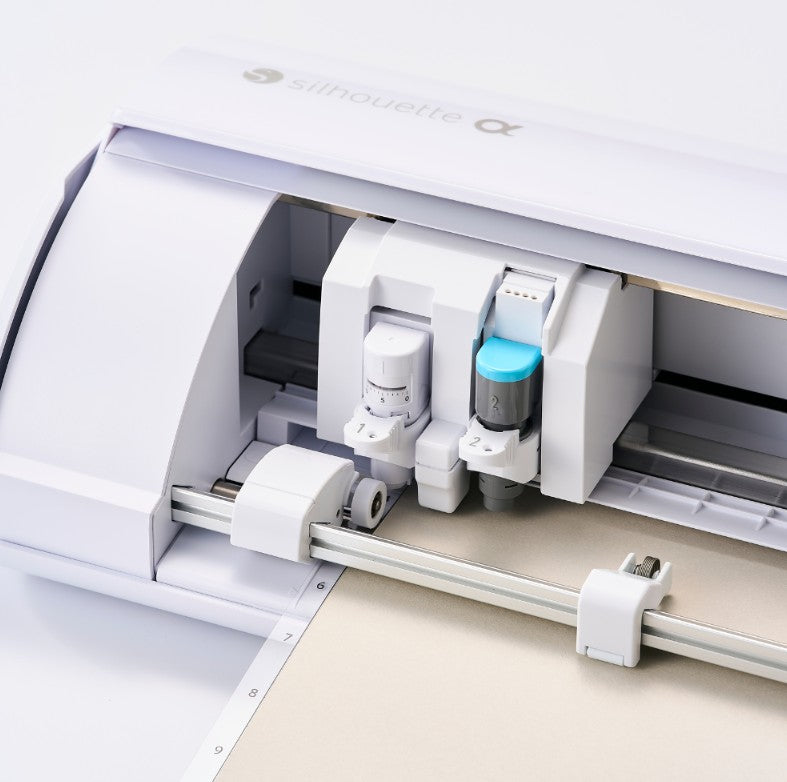 Silhouette Cameo5 Alpha - Mat roze - met gratis 20 vel A4 vinyl / 5 vel Applicatie tape