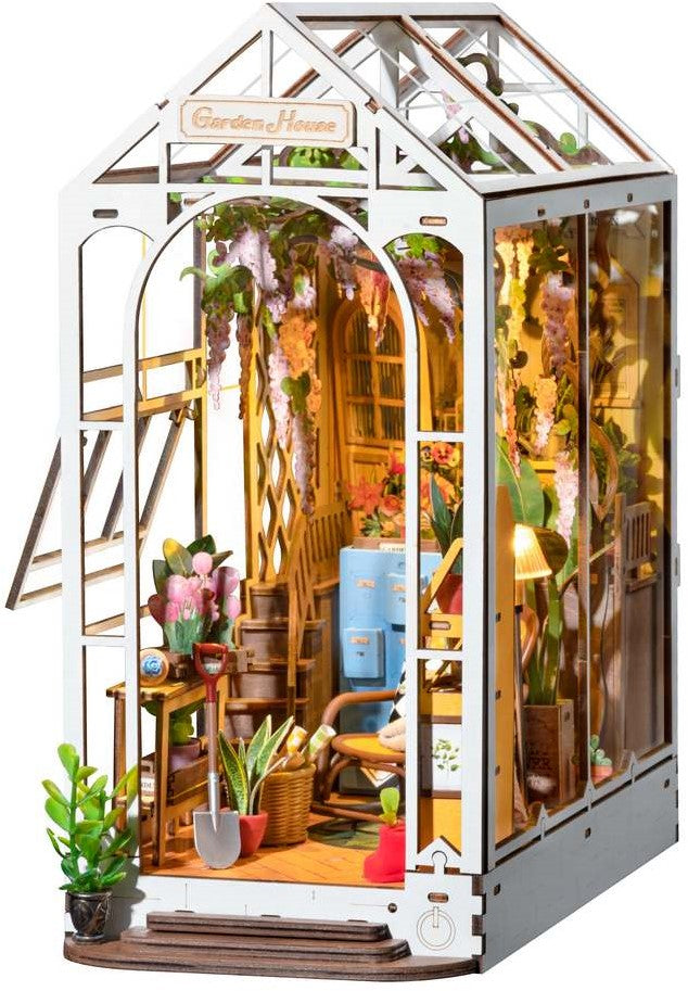 Robotime Book Nook Garden House (TGB06)