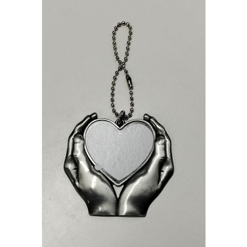 Sleutelhanger - Hart in twee handen - ca 6 x 6 cm